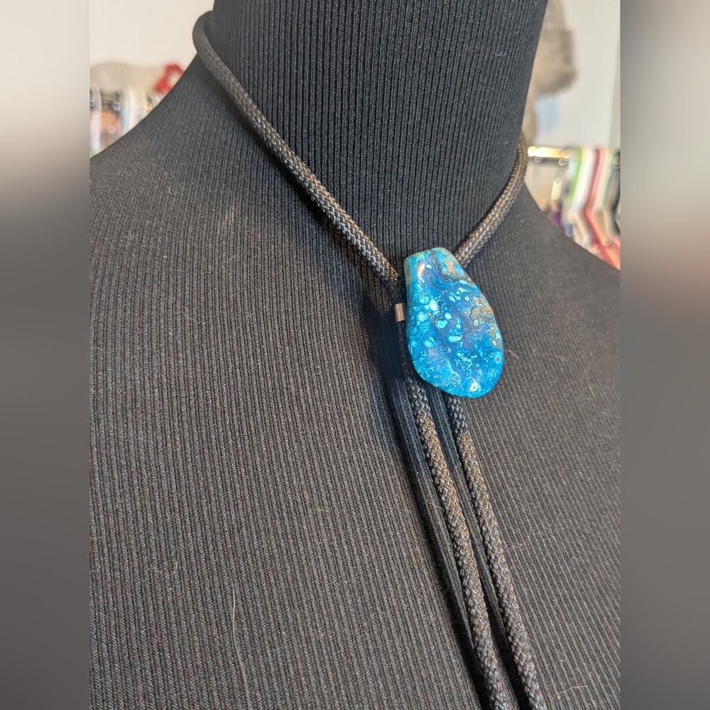 Stone Bolo Tie - Picture 4 of 6